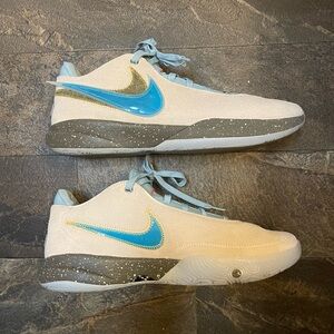 Nike UNKNWN x LeBron 20 'Message in a Bottle' sneaker